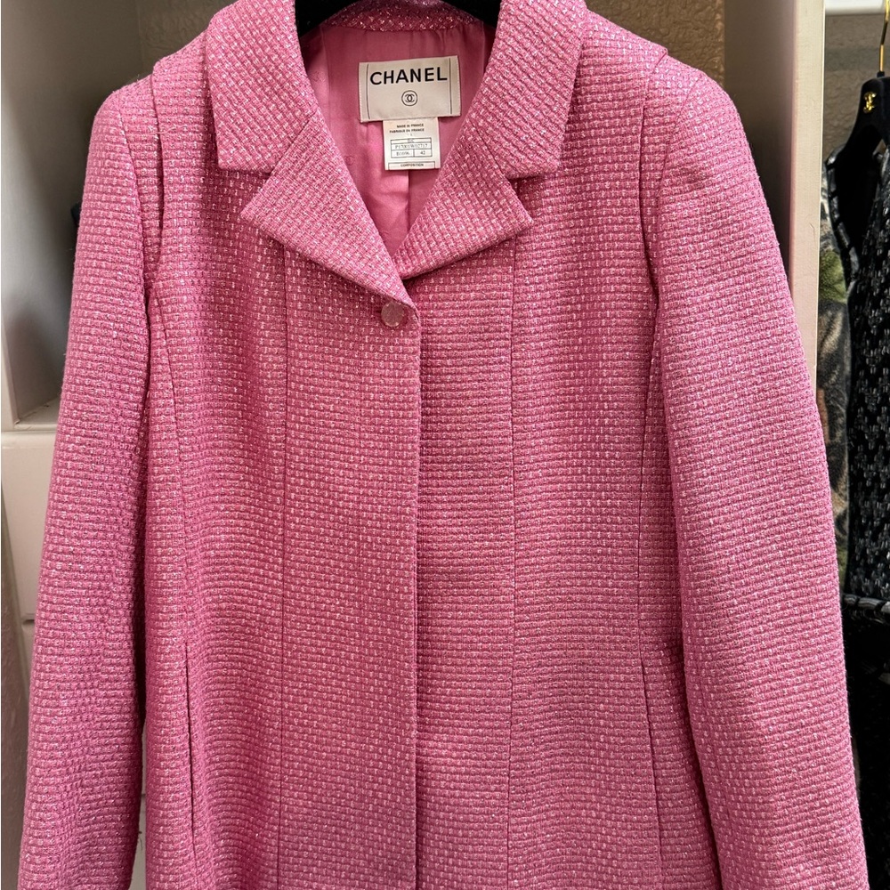 CHANEL Vtg Barbie Pink Metallic Tweed Jacket Coat Size 42